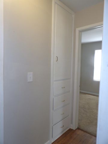 826 N Kokomo Ave, Derby, KS 67037