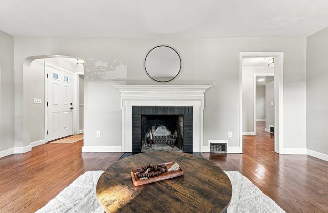 3 Maplelawn Dr, Monson, MA 01057