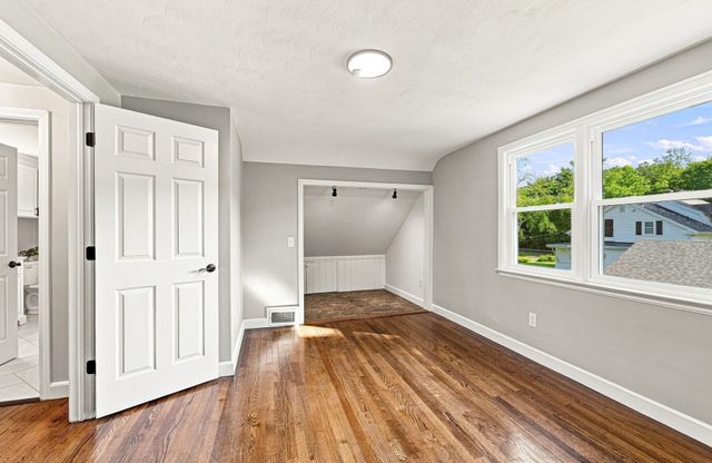 3 Maplelawn Dr, Monson, MA 01057