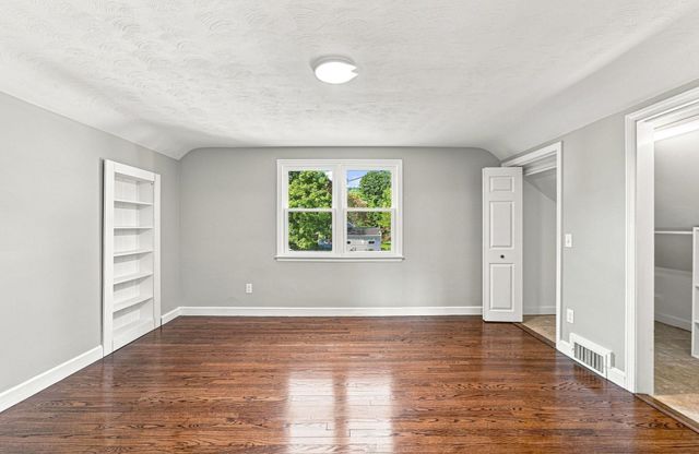 3 Maplelawn Dr, Monson, MA 01057