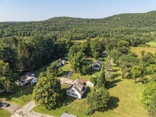 3 Maplelawn Dr, Monson, MA 01057
