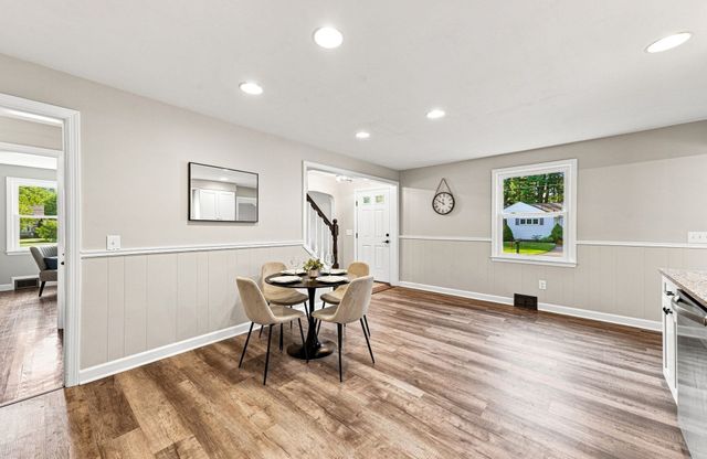 3 Maplelawn Dr, Monson, MA 01057
