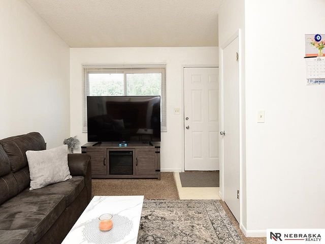 1124 SW 10th Circle, Lincoln, NE 68522
