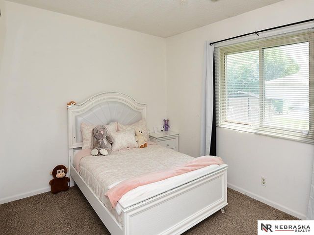 1124 SW 10th Circle, Lincoln, NE 68522