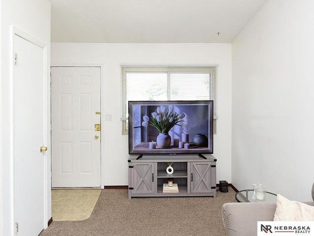 1124 SW 10th Circle, Lincoln, NE 68522