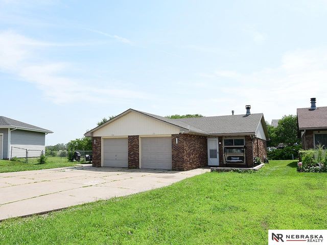 1124 SW 10th Circle, Lincoln, NE 68522