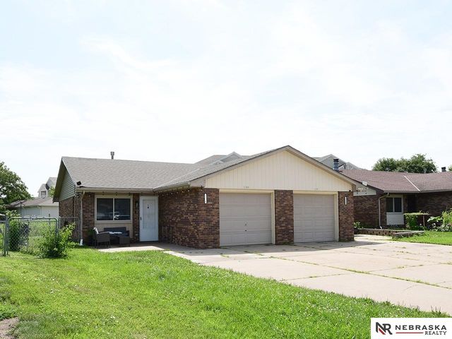 1124 SW 10th Circle, Lincoln, NE 68522