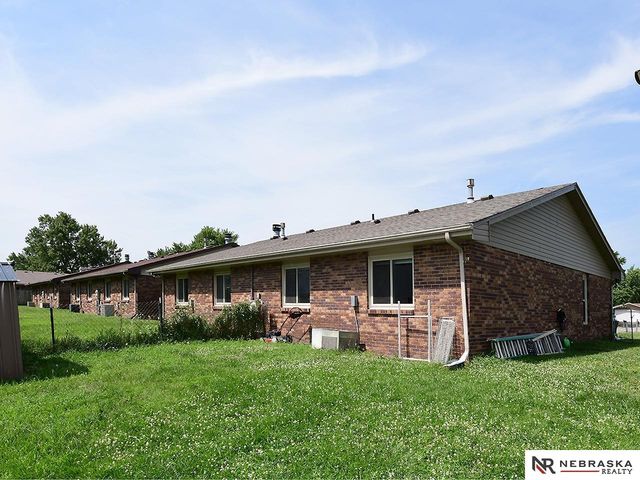1124 SW 10th Circle, Lincoln, NE 68522