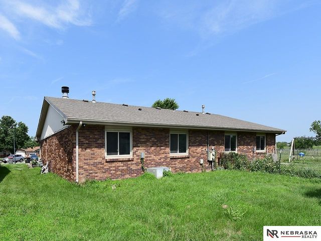 1124 SW 10th Circle, Lincoln, NE 68522