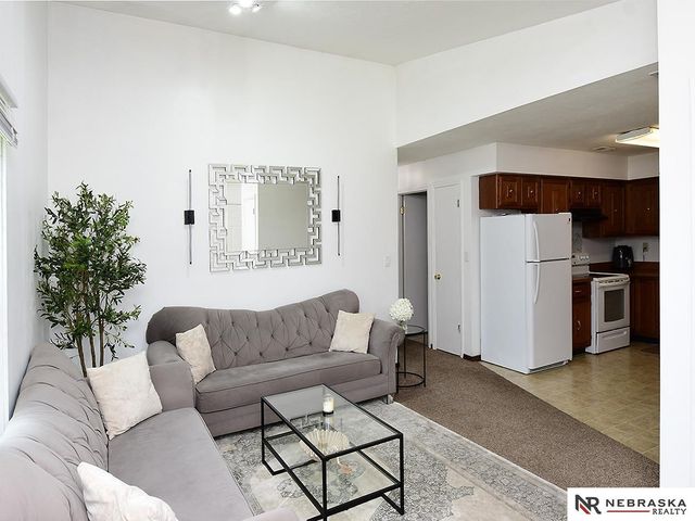 1124 SW 10th Circle, Lincoln, NE 68522