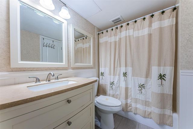 4750 COVE CIRCLE 304, St Petersburg, FL 33708