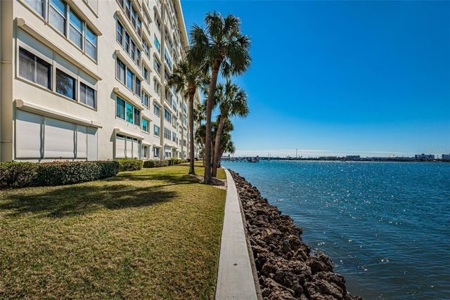4750 COVE CIRCLE 304, St Petersburg, FL 33708