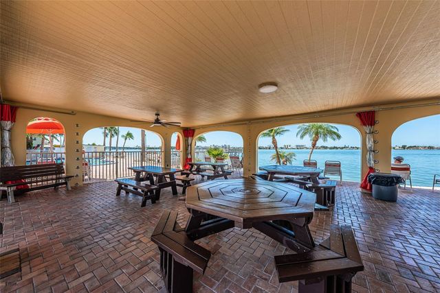 4750 COVE CIRCLE 304, St Petersburg, FL 33708