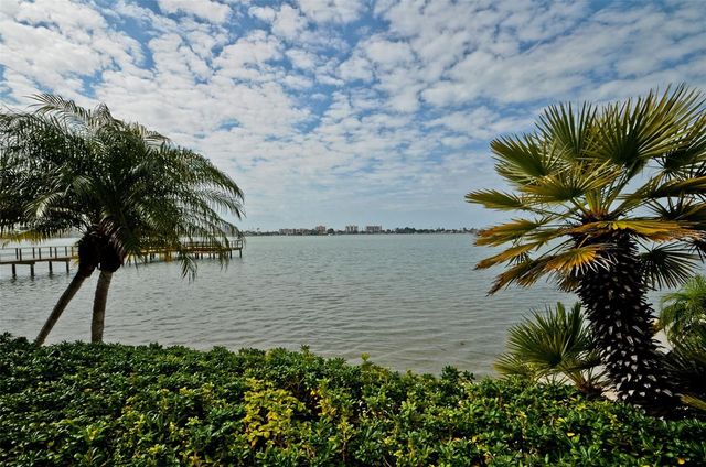4750 COVE CIRCLE 304, St Petersburg, FL 33708