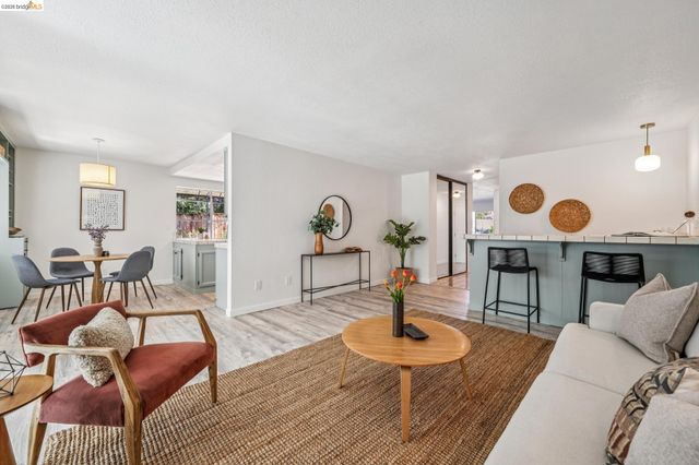 5672 Torrey Pine Ct, El Sobrante, CA 94803