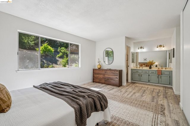 5672 Torrey Pine Ct, El Sobrante, CA 94803