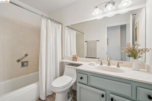 5672 Torrey Pine Ct, El Sobrante, CA 94803
