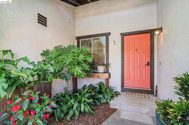 5672 Torrey Pine Ct, El Sobrante, CA 94803