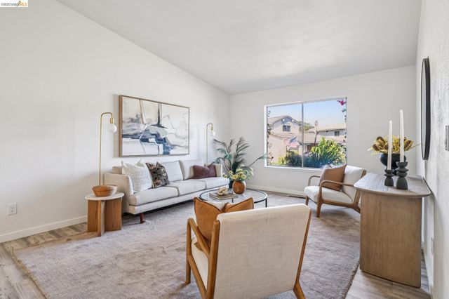 5672 Torrey Pine Ct, El Sobrante, CA 94803