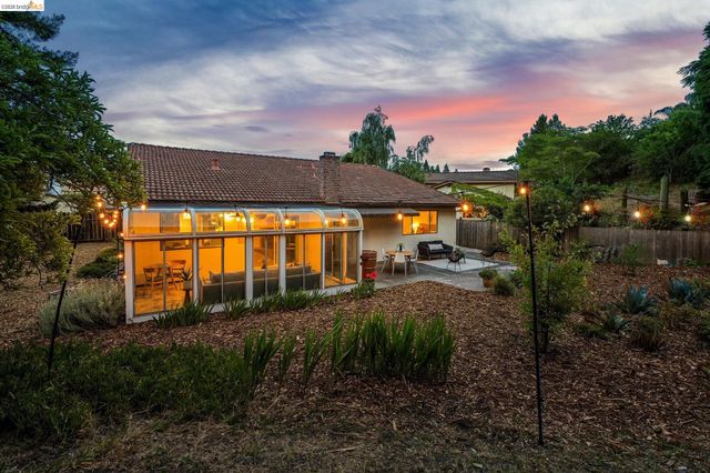 5672 Torrey Pine Ct, El Sobrante, CA 94803