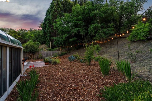 5672 Torrey Pine Ct, El Sobrante, CA 94803