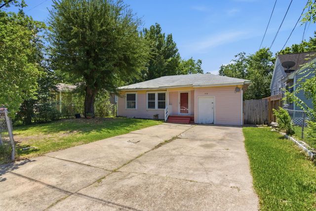 410 Live Oak Street, Pasadena, TX 77506