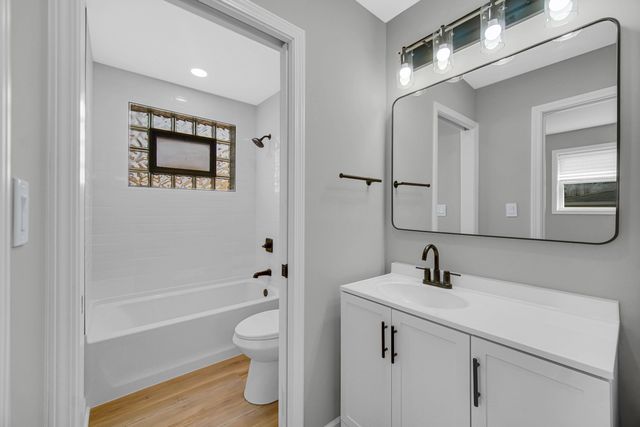 3629 W 84th Street, Chicago, IL 60652