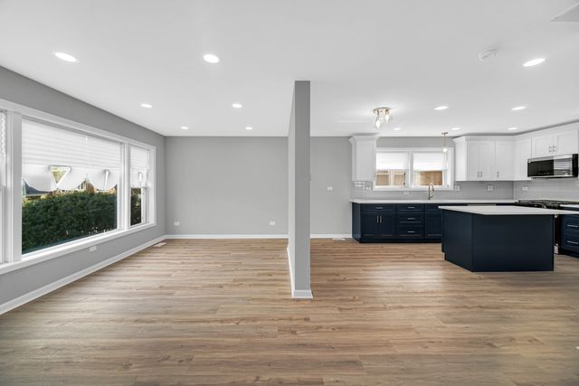 3629 W 84th Street, Chicago, IL 60652