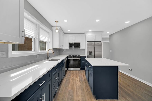 3629 W 84th Street, Chicago, IL 60652