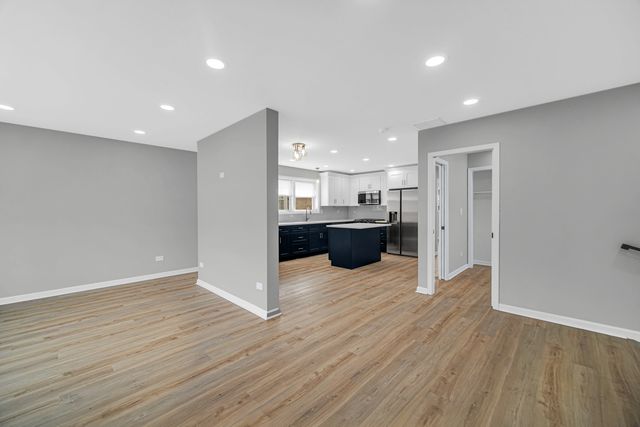 3629 W 84th Street, Chicago, IL 60652