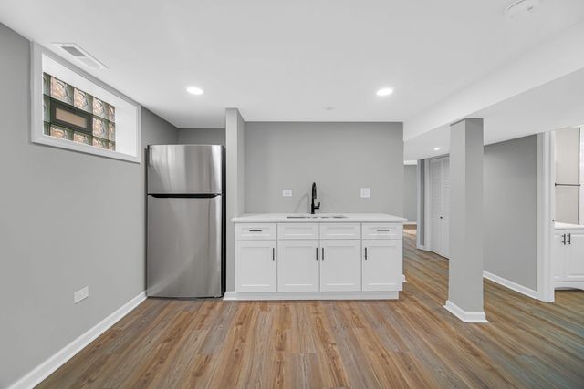 3629 W 84th Street, Chicago, IL 60652