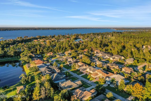 2176 AUTUMN COVE Circle, Fleming Island, FL 32003