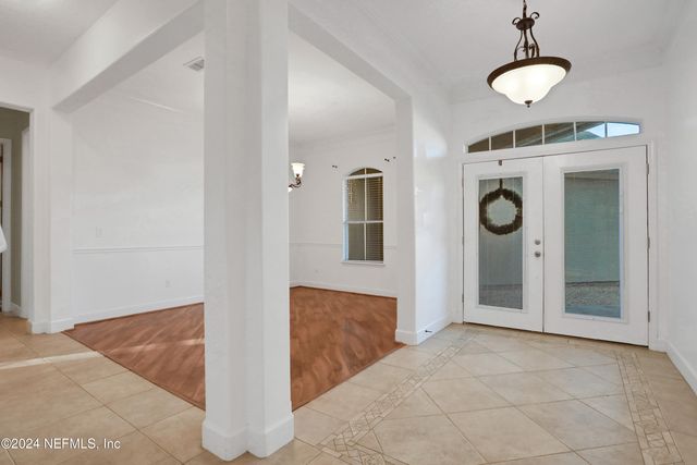 2176 AUTUMN COVE Circle, Fleming Island, FL 32003