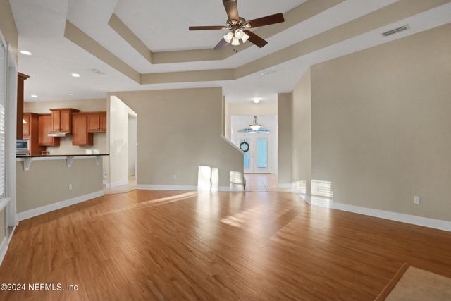 2176 AUTUMN COVE Circle, Fleming Island, FL 32003
