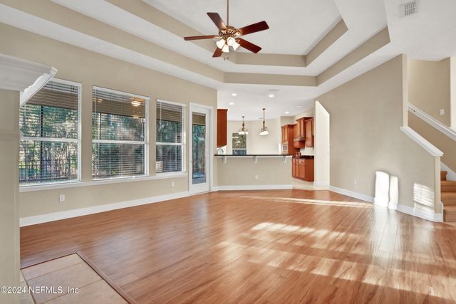 2176 AUTUMN COVE Circle, Fleming Island, FL 32003