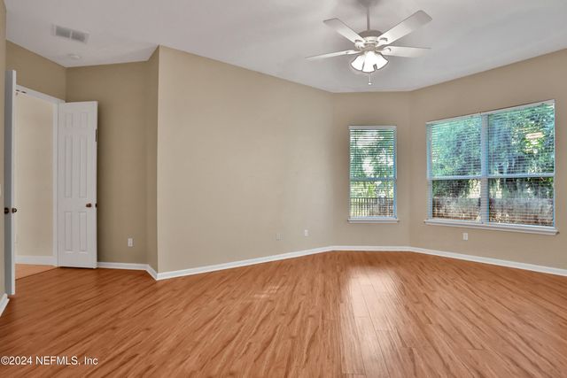 2176 AUTUMN COVE Circle, Fleming Island, FL 32003