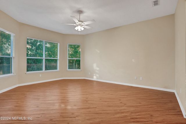 2176 AUTUMN COVE Circle, Fleming Island, FL 32003