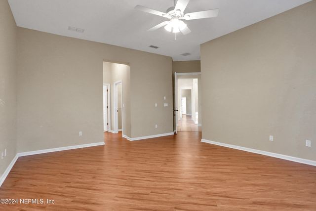 2176 AUTUMN COVE Circle, Fleming Island, FL 32003