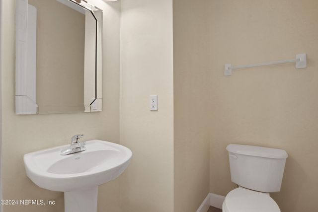 2176 AUTUMN COVE Circle, Fleming Island, FL 32003