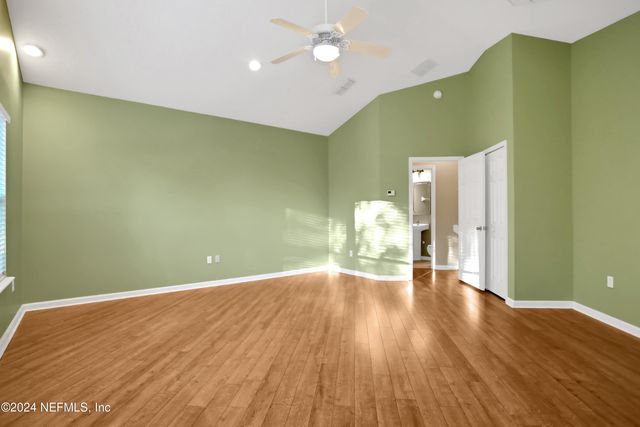 2176 AUTUMN COVE Circle, Fleming Island, FL 32003