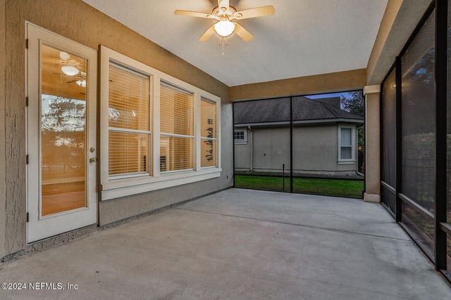 2176 AUTUMN COVE Circle, Fleming Island, FL 32003