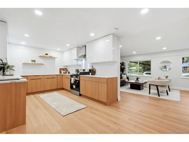 824 S Quivas St, Denver, CO 80223