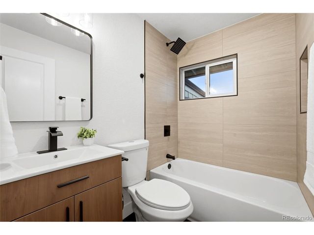 824 S Quivas St, Denver, CO 80223