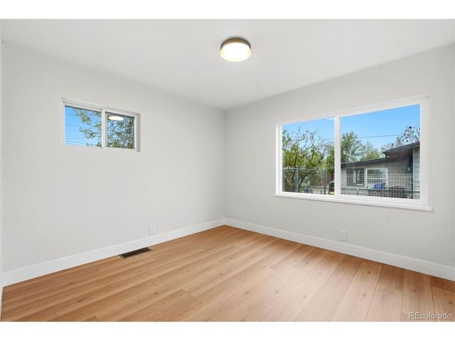 824 S Quivas St, Denver, CO 80223