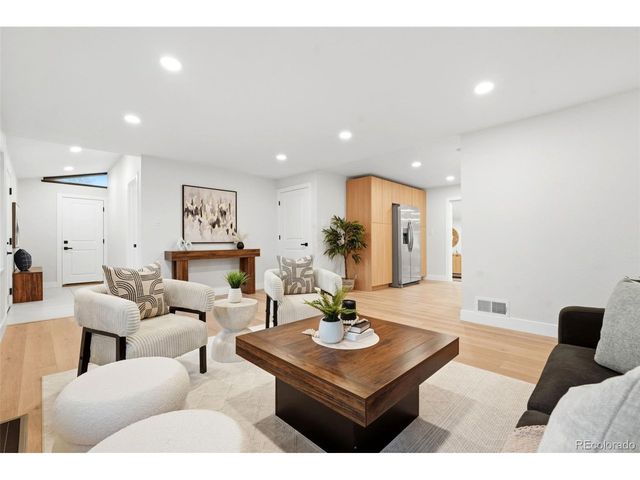824 S Quivas St, Denver, CO 80223