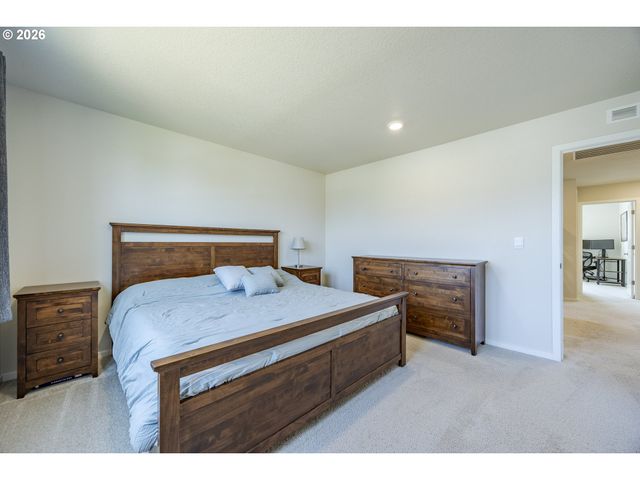 2674 26TH Loop, Springfield, OR 97477