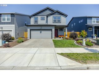 2674 26TH Loop, Springfield, OR 97477