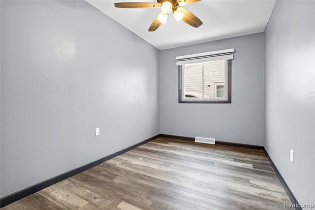 1335 Connell Street, Burton, MI 48529