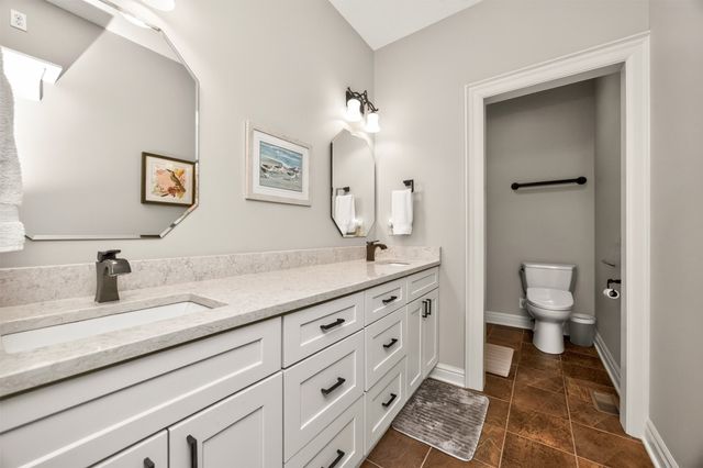 7640 Escalade Court, West Des Moines, IA 50266