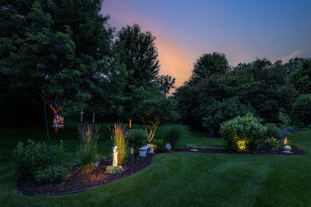 7640 Escalade Court, West Des Moines, IA 50266